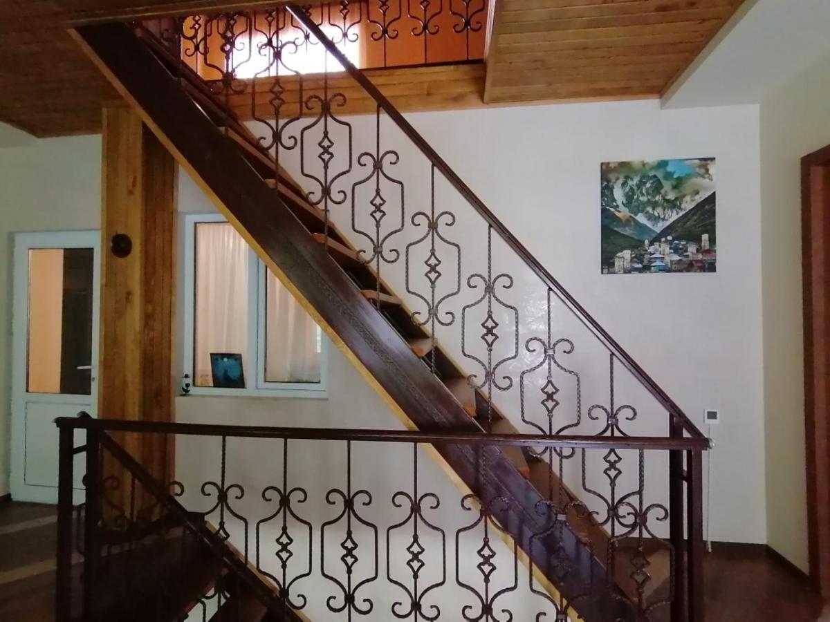 Lisaneli Otel Mestia Dış mekan fotoğraf